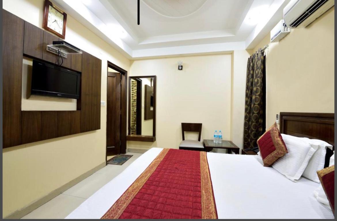 Hotel Gaylord International - New Delhi Exterior photo