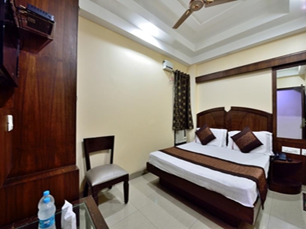 Hotel Gaylord International - New Delhi Exterior photo